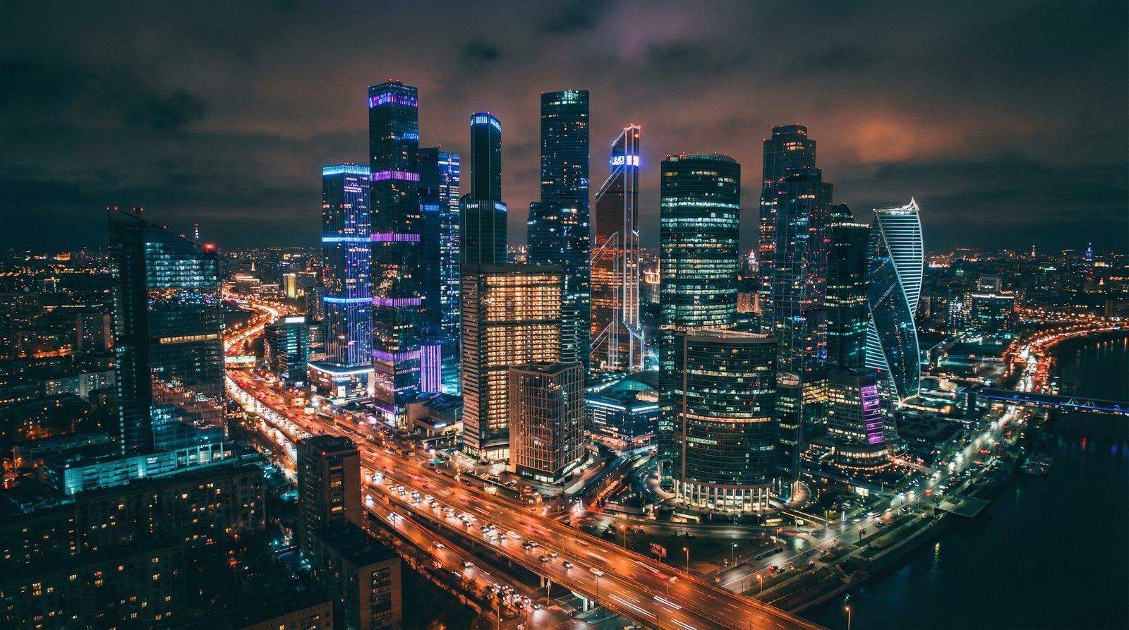黑丝城市夜景航拍视频